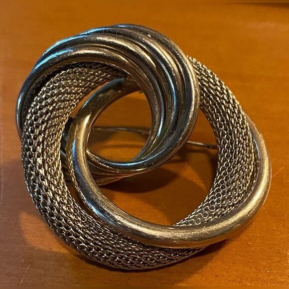 Vintage Silver Tone Metal Knot Brooch 2 inch Textured Mesh Modernist Pin **Read* - Picture 1 of 4